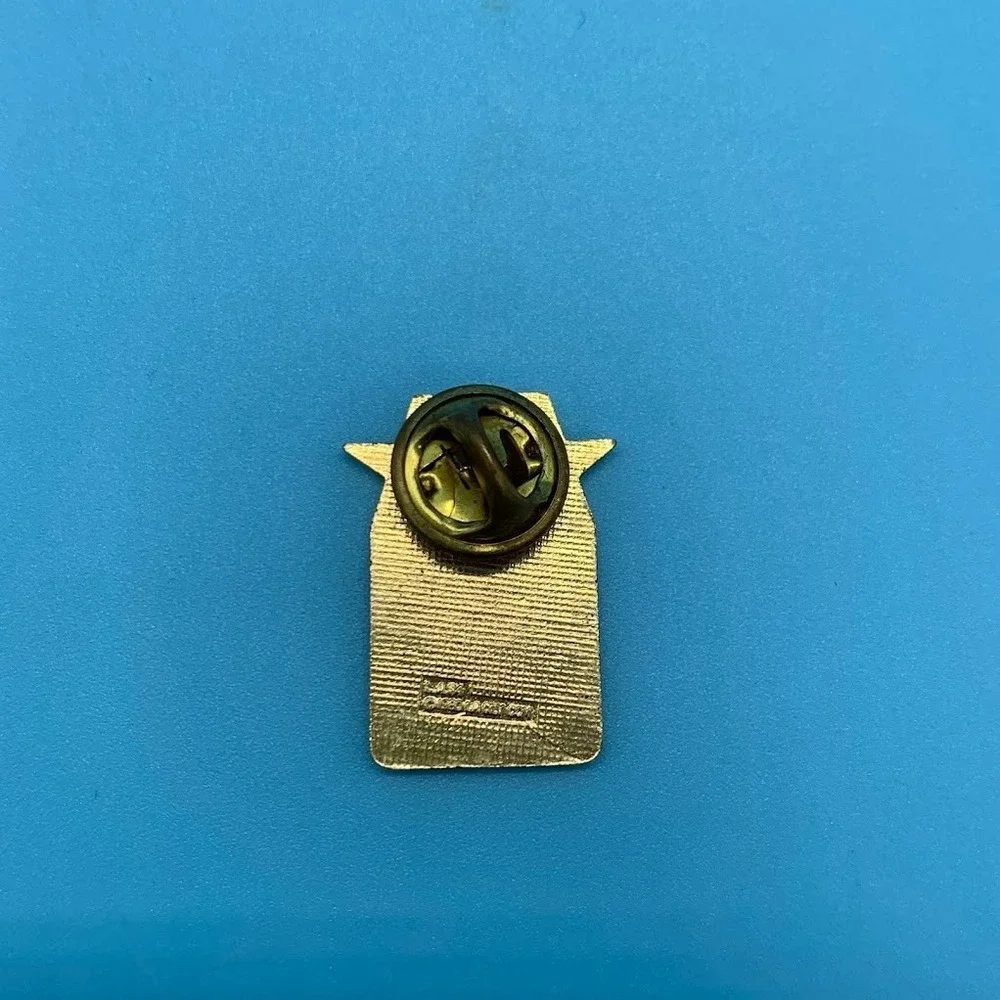 1984 Murray Olympics USA Cycling Pin Los Angeles Olympics Sponsor Hat Lapel Pin - Picture 2 of 5